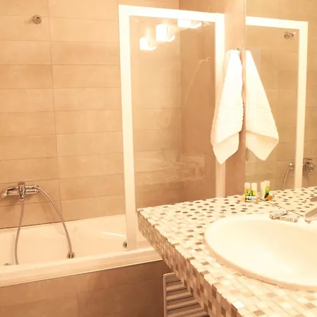 Hotel Alfa 3*