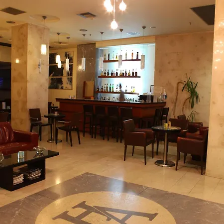 فندق Alfa إذيسا