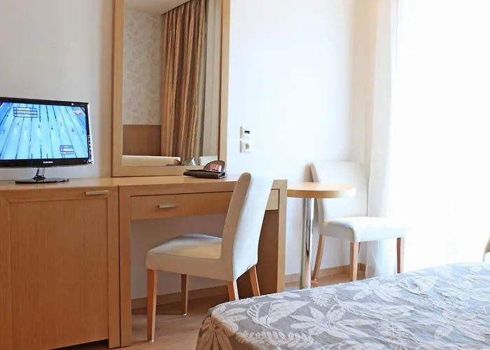 Alfa Hotel 3*