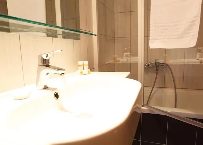 Alfa Hotel
