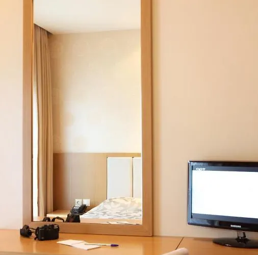 Hotel Alfa 3*